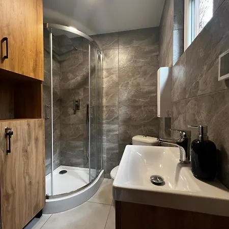 Bacowka Na Lesnej Hytte Polwies